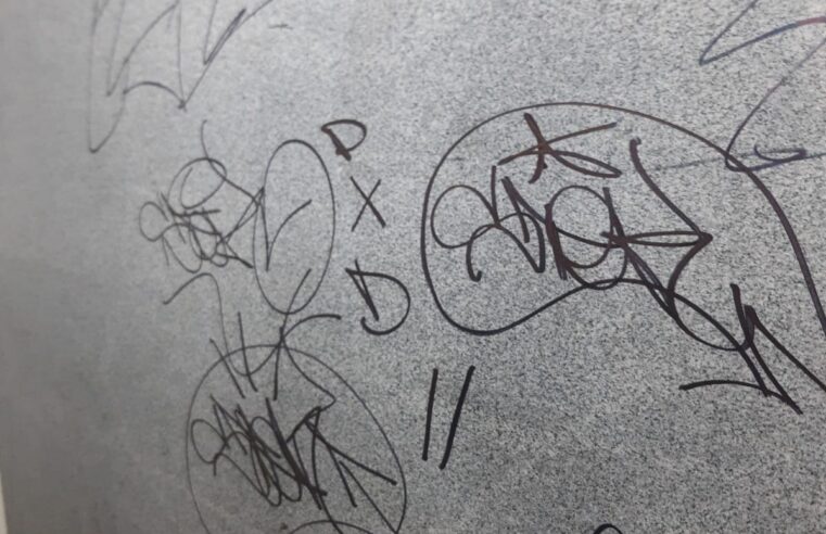 Terminais do Centro e Corrêas são alvos de vandalismo