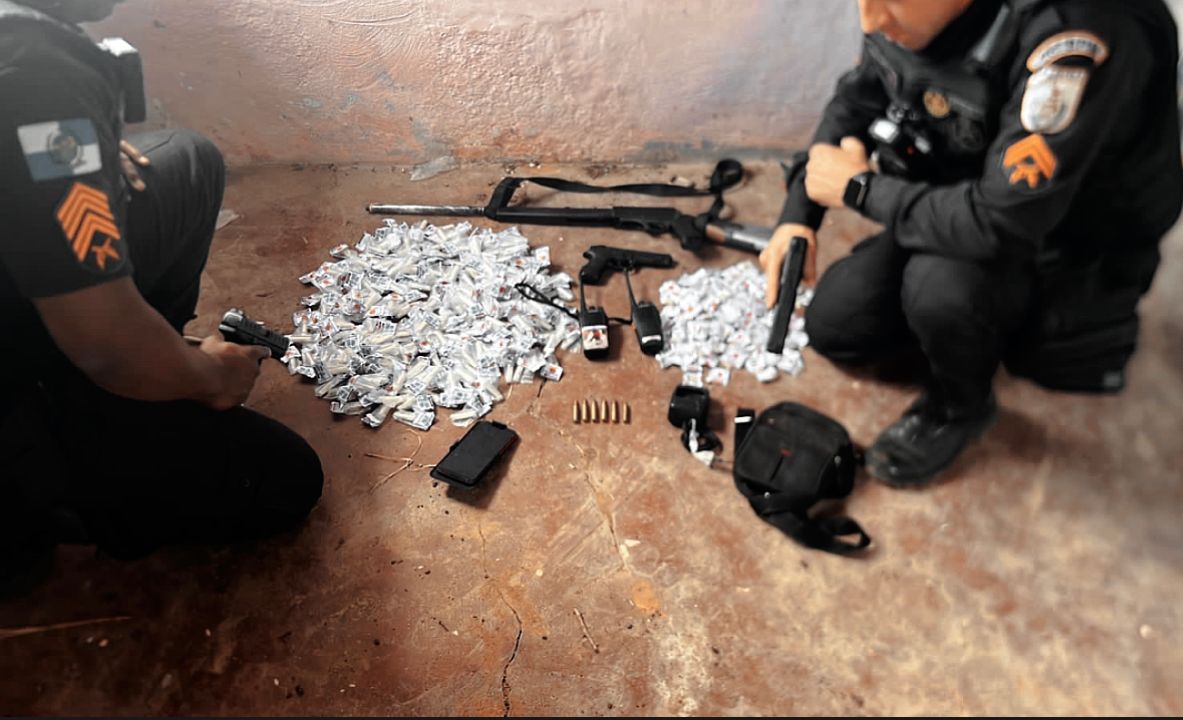 Dois homens são presos na Posse suspeitos de cometerem homicídio: foram apreendidas drogas e armas