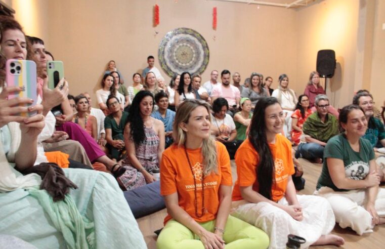 Instituto de Estudos de Vedanta e Sânscrito de Petrópolis reúne simultaneamente centenas de alunos em diversas cidades brasileiras para estudos do autoconhecimento