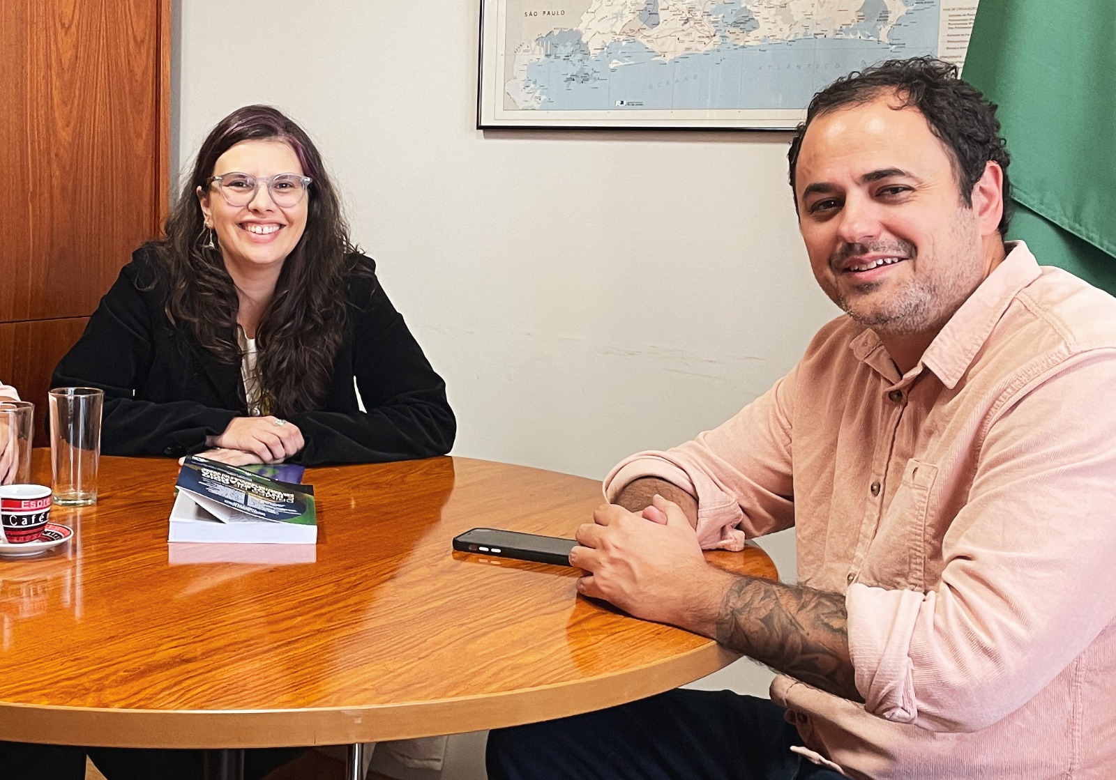 Deputado Federal Glauber Braga discute verba para a saúde da mulher petropolitana nesta sexta-feira