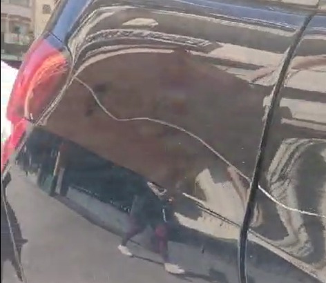 Carros estão sendo arranhados por vândalos no Centro de Petrópolis