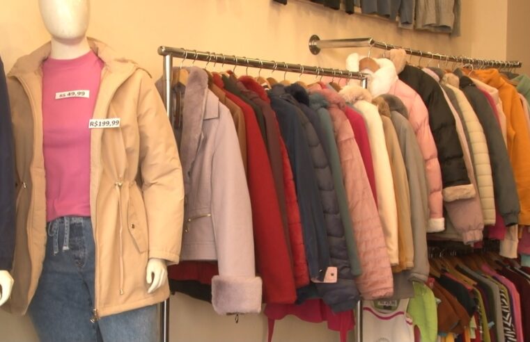 Especialista afirma que frio pode influenciar no comportamento das pessoas