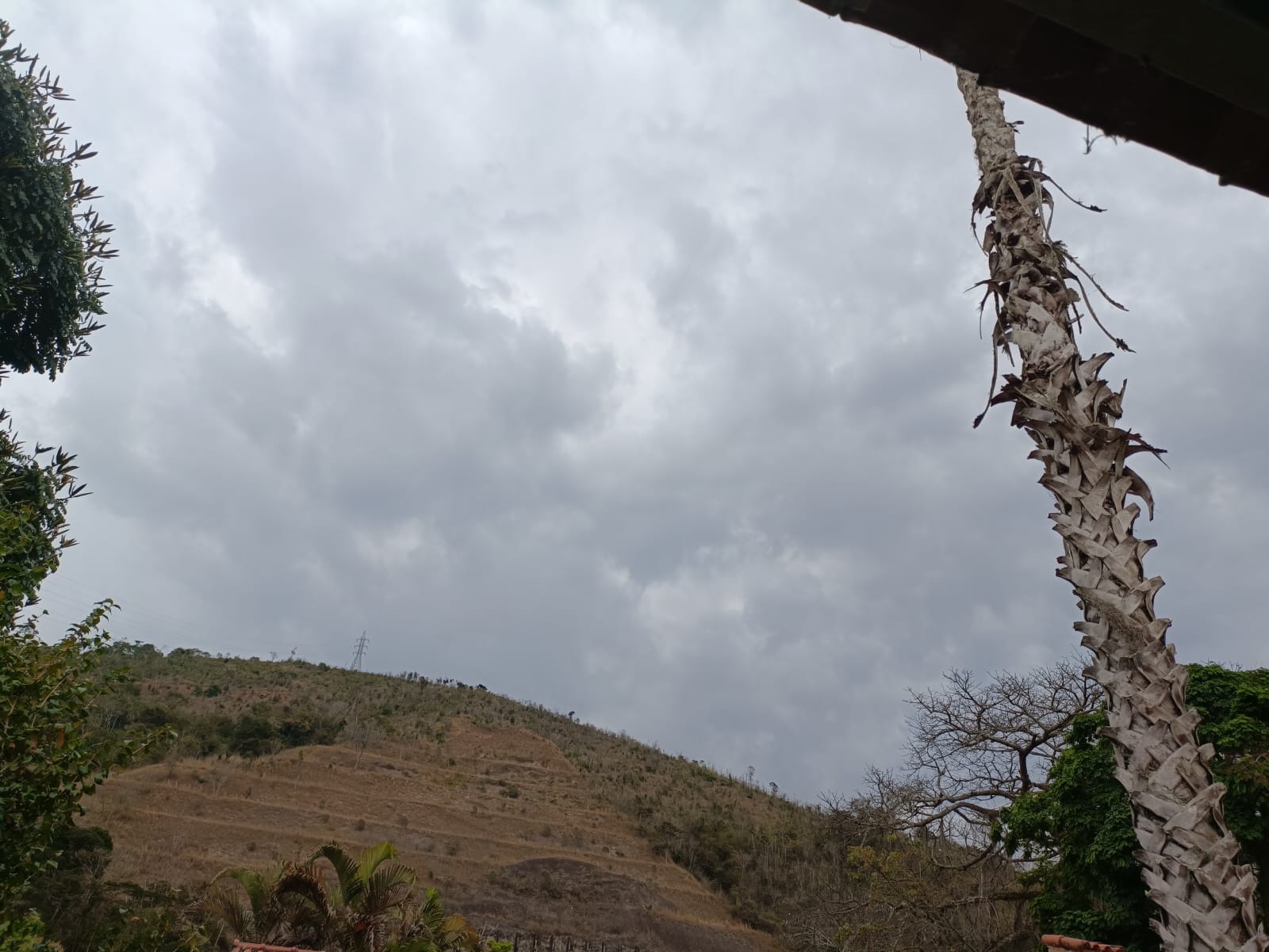 Defesa Civil alerta, via SMS, pancadas de chuva de intensidade moderada a forte em Petrópolis