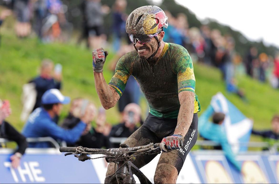 Petropolitano Henrique Avancini é campeão mundial de ciclismo