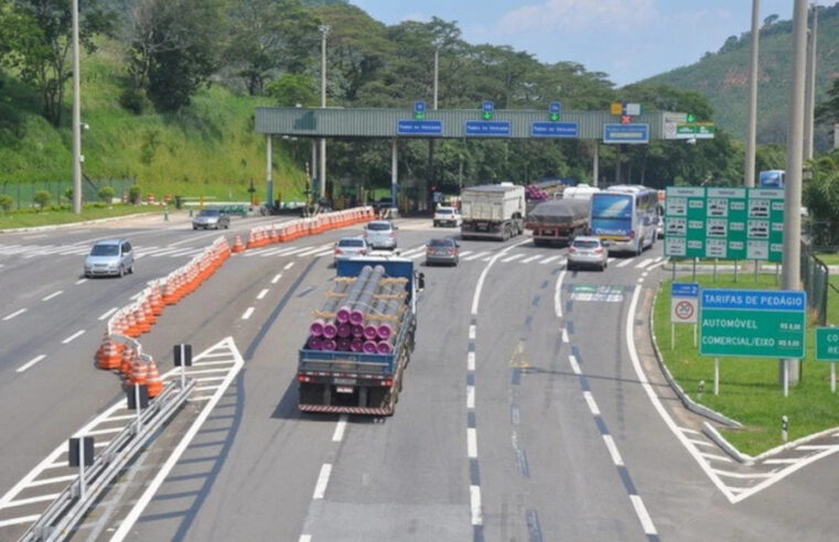 Passagem de carretas interditará descida da serra de Petrópolis na madrugada de terça-feira (05)