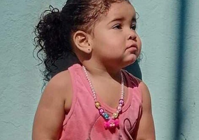 Com a presença de amigos e familiares corpo da menina Heloisa, é sepultado em Petrópolis