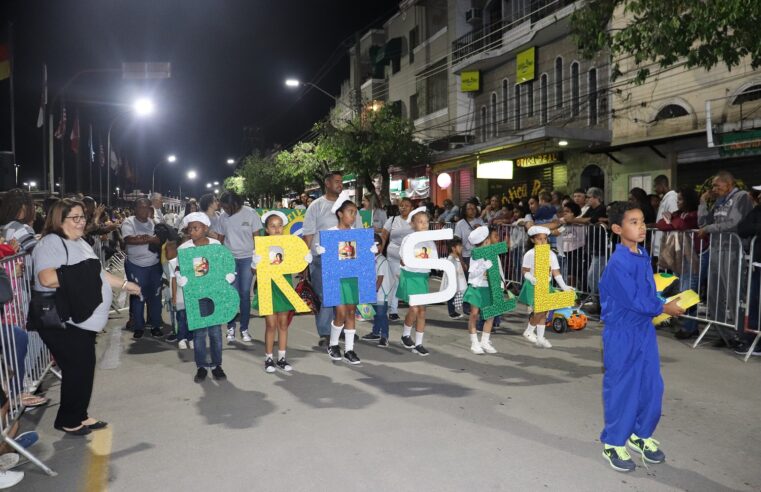 Dia da Independência é celebrado com desfiles, inaugurações e show de luzes na Avenida Ayrton Senna em Paraíba do Sul