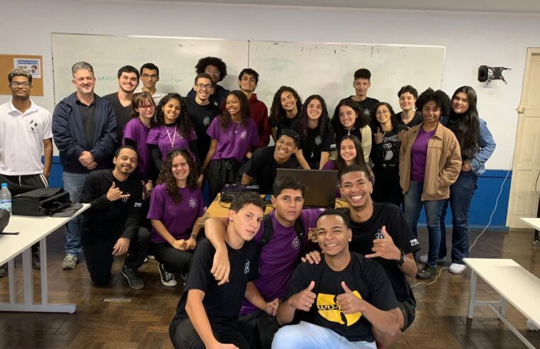 Estudantes petropolitanos desenvolvem projeto que concorre prêmio na UERJ
