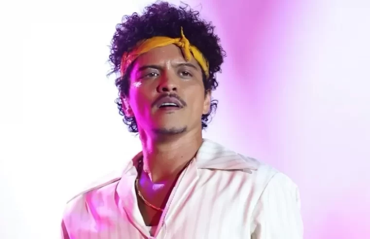 Autores de ‘Evidências’ podem lucrar R$ 2.000 com Bruno Mars no The Town