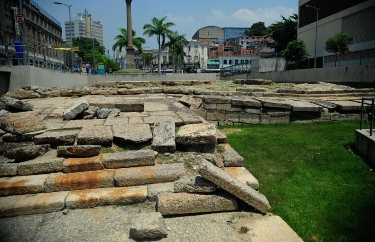 Arqueóloga carioca é premiada por descoberta do Cais do Valongo