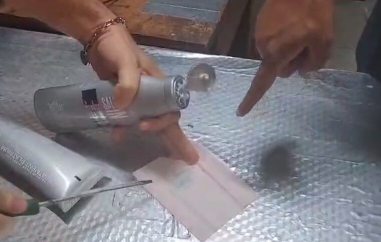 Mulher é presa com cocaína em embalagens de cosméticos
