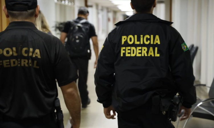 Quatro pessoas são presas em operação para combater fraudes contra o INSS, no Rio de Janeiro