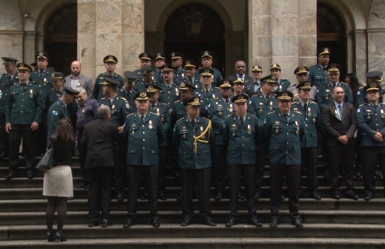 26° BPM realiza a entrega de Medalha de Honraria Dom Pedro II