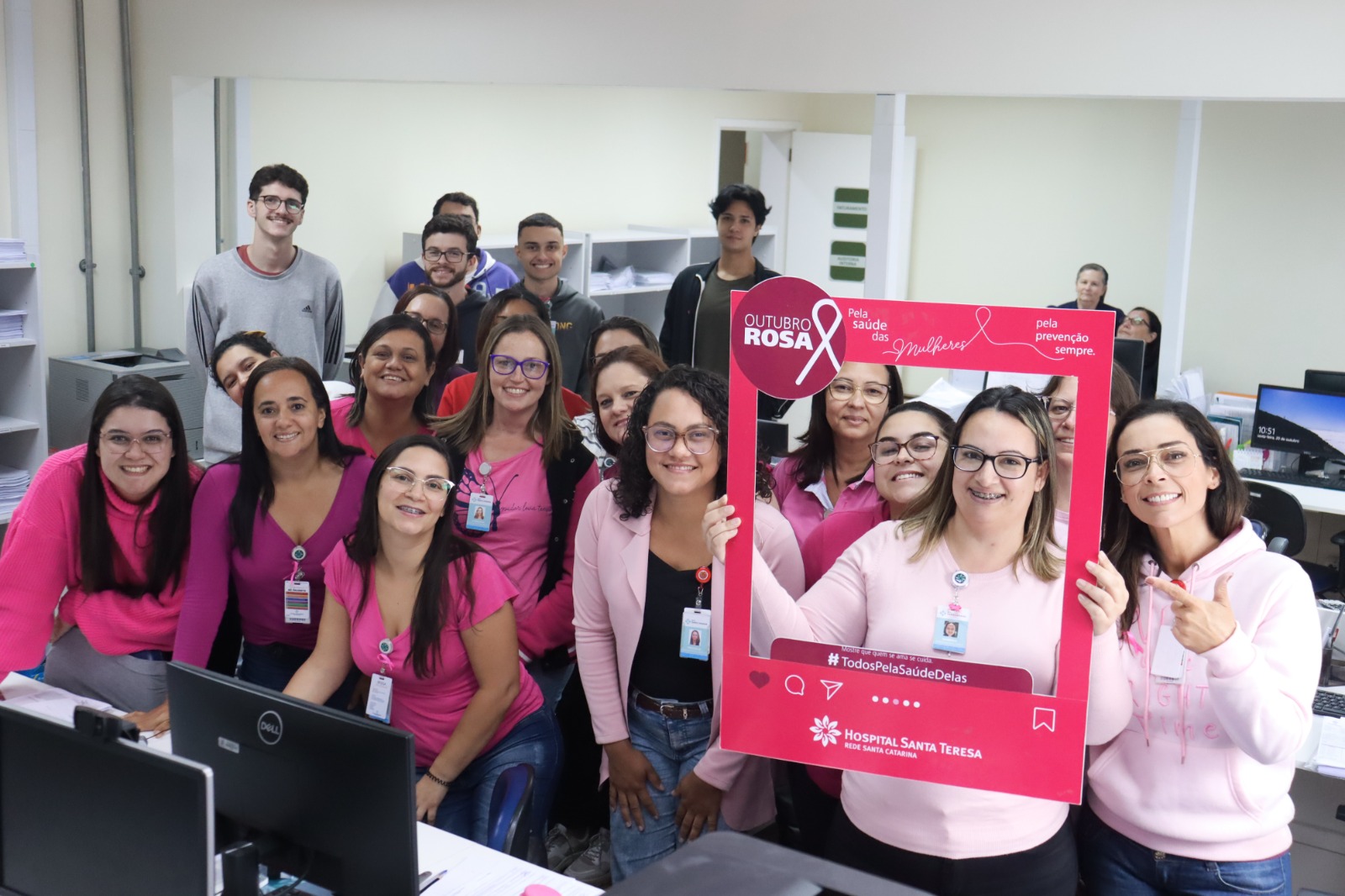 Outubro Rosa: Hospital Santa Teresa promove ações de conscientização