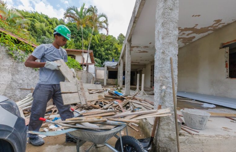 Prefeitura de Teresópolis reinicia obra de reforma da Escola Maçom Lino Oroña