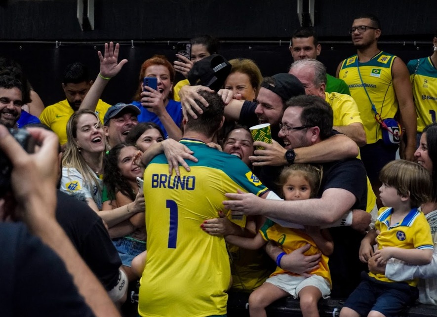 Brasil se classifica para os Jogos Olímpicos de Paris 2024 com festa no Maracanãzinho