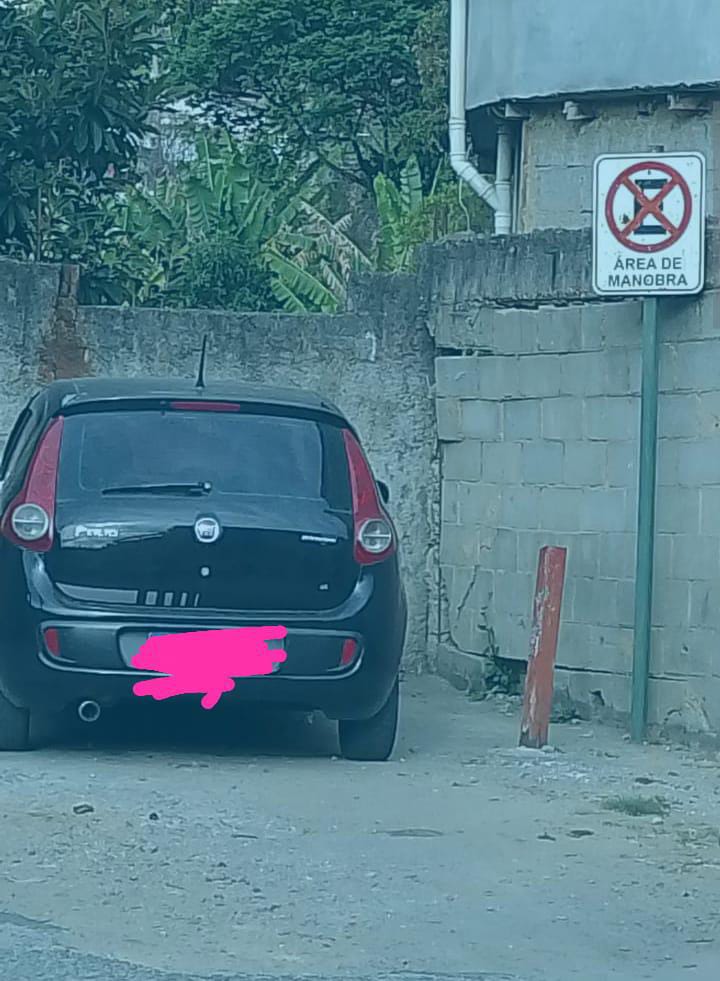 Estacionamento irregular causa problemas a moradores do Carangola
