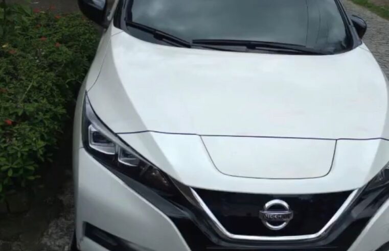 Carro roubado no Rio de Janeiro é recuperado em Petrópolis