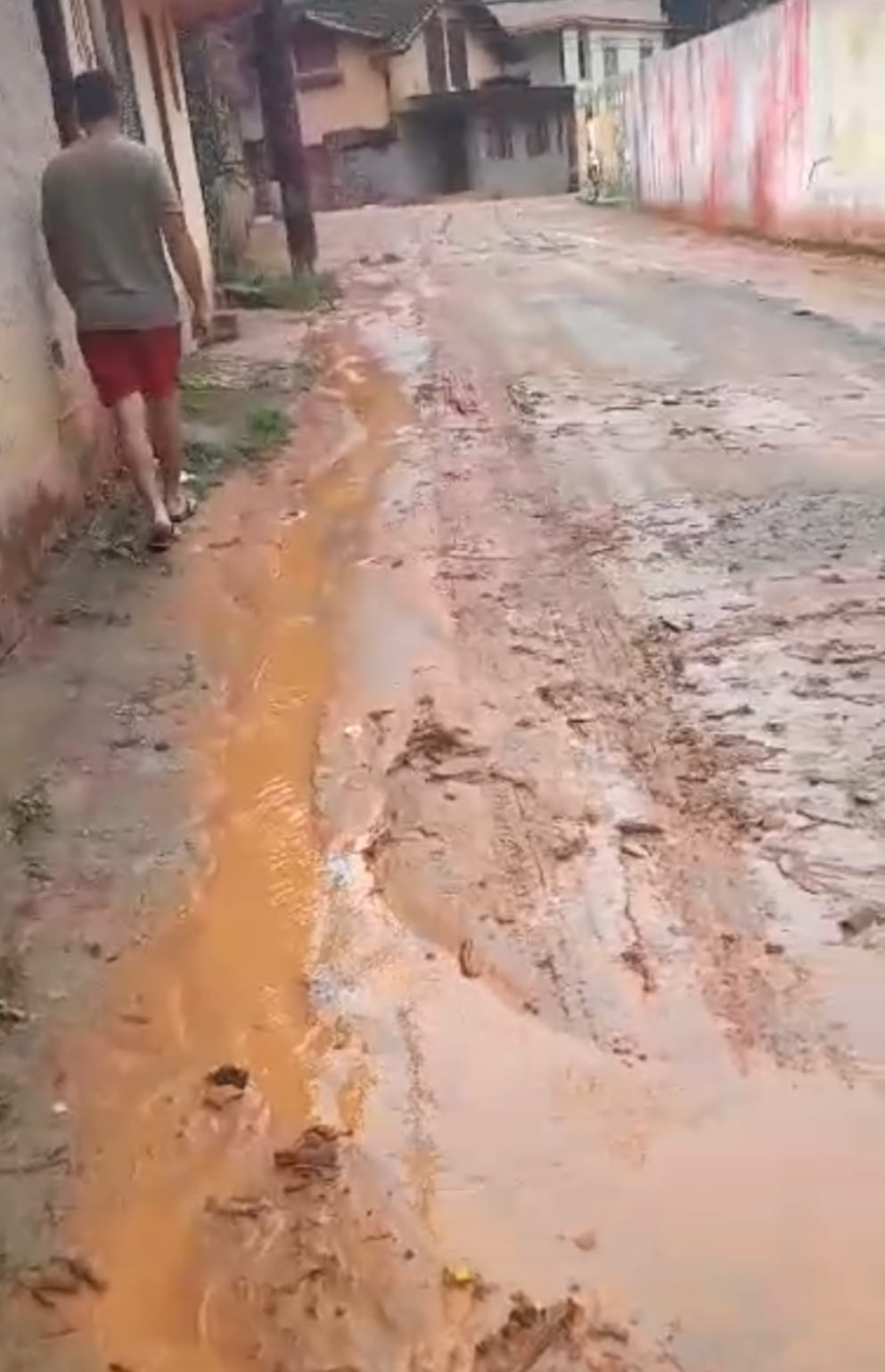 Indenizações atrasadas e lama: moradores do Alto da Serra ainda enfrentam dificuldades