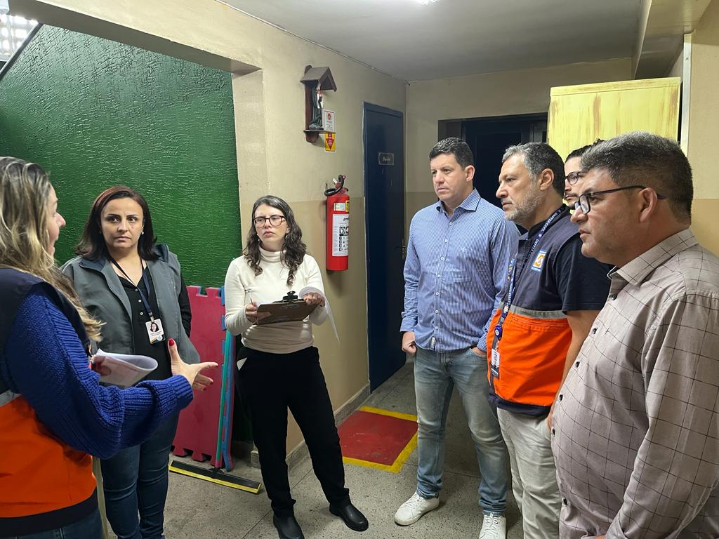 Comissão da Câmara de Petrópolis vistoria pontos de apoio do município