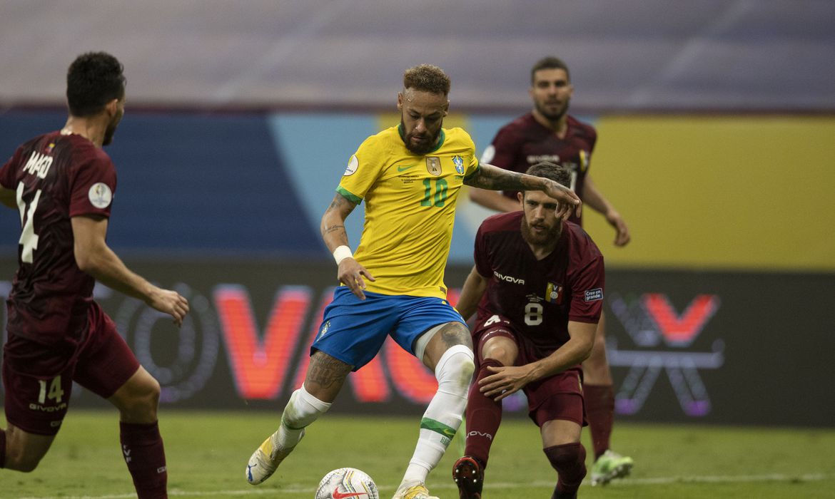 Brasil enfrenta Venezuela na Arena Pantanal