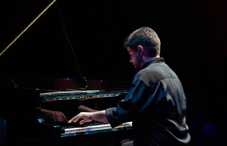 Luiz De Simone fará concerto dedicado às mulheres compositoras na Casa de Petrópolis