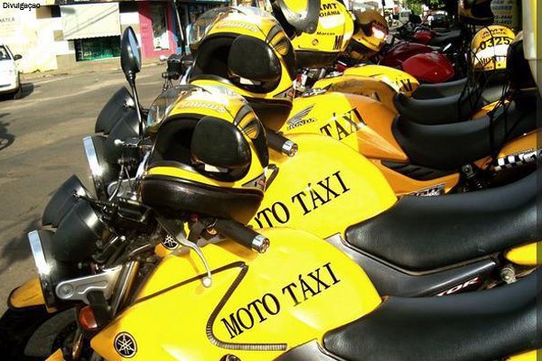 Nova lei define regras para autorização do serviço de mototáxi em Petrópolis