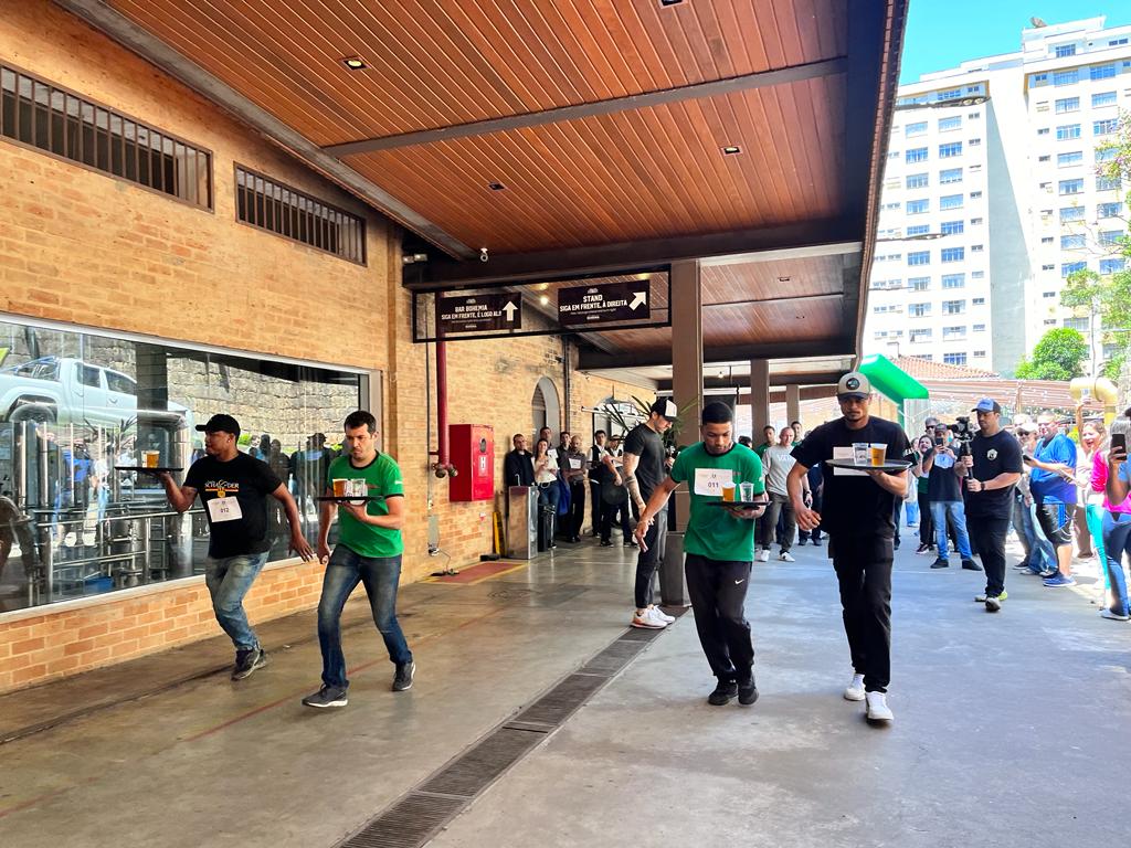 Corrida dos Garçons e Garçonetes agita o Petrópolis Gourmet 2023