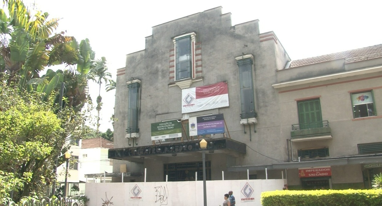 Prefeitura vai retomar obras do Theatro Dom Pedro