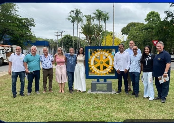 Rotary Club de Três Rios comemora seus 70 anos de fundação com inauguração do “Marco Rotário” na entrada da cidade