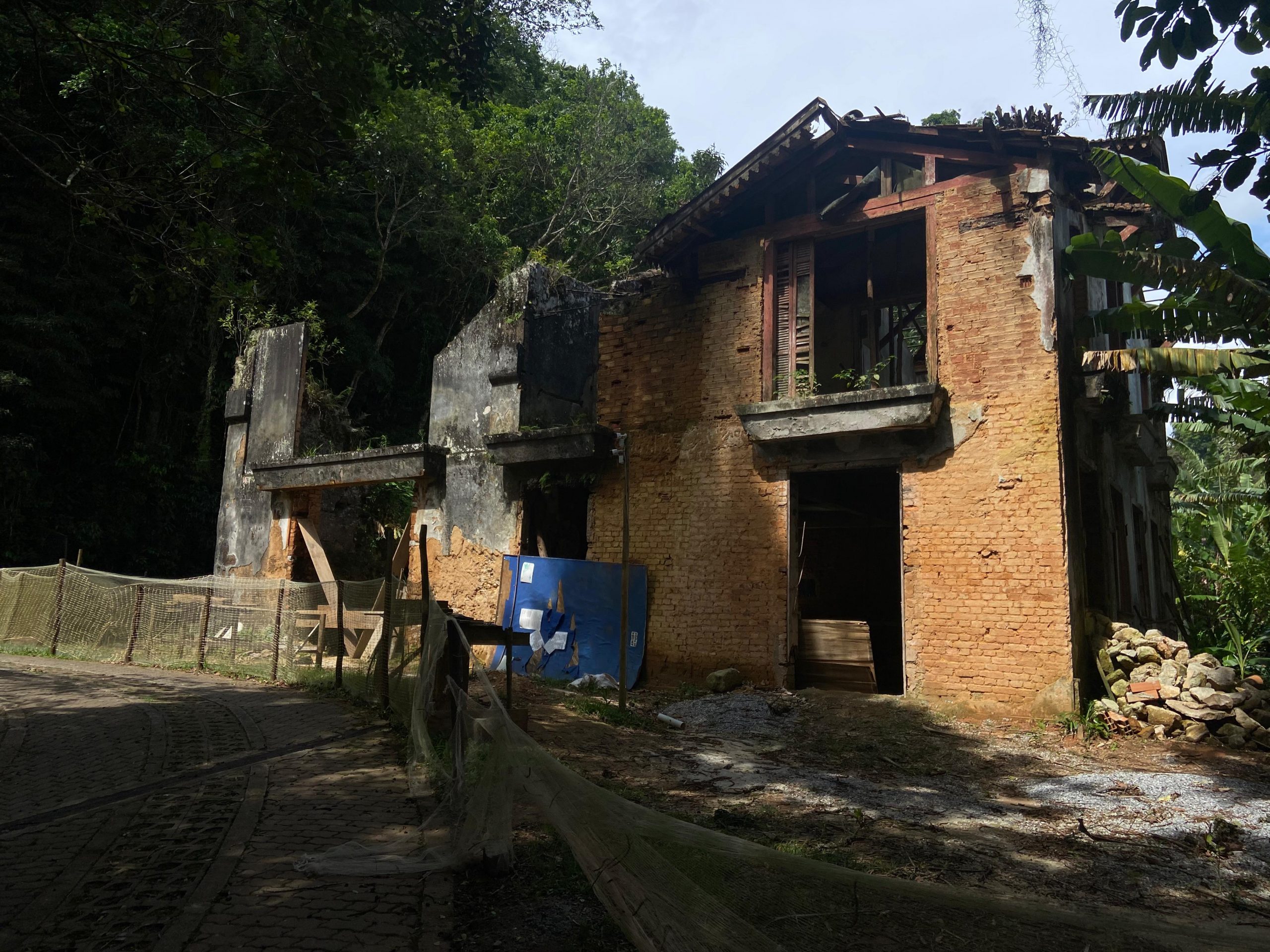 Obra no Parque Padre Quinha, em Petrópolis, divide opiniões entre ambientalistas