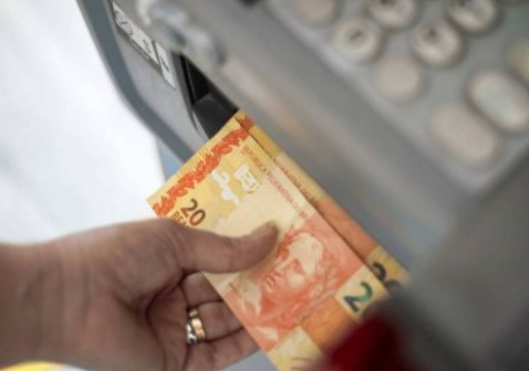 Estado do Rio antecipa para esta quarta-feira, 1º/11, o pagamento do salário de outubro