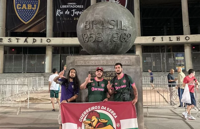 A pé de Petrópolis ao Rio: torcedores do Fluminense pagam promessa