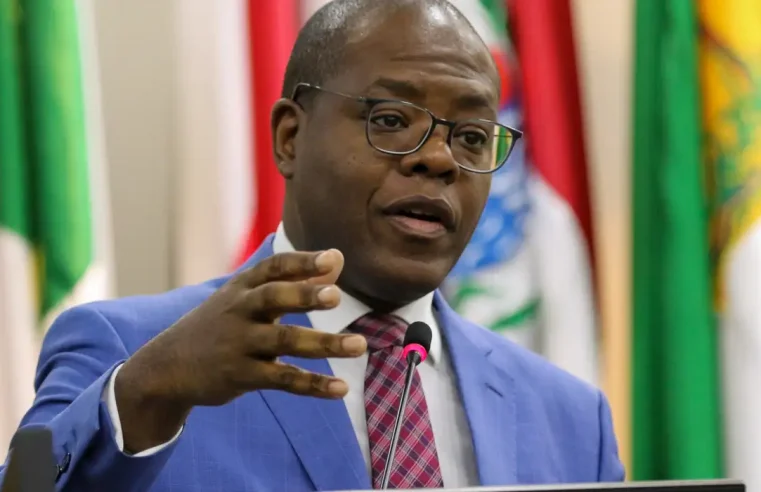 Ministro diz que violações de direitos humanos fertilizam fascismo