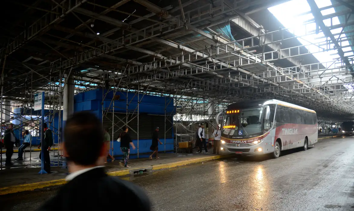 Rodoviária do Rio espera alta de 10% no total de viajantes até dia 2