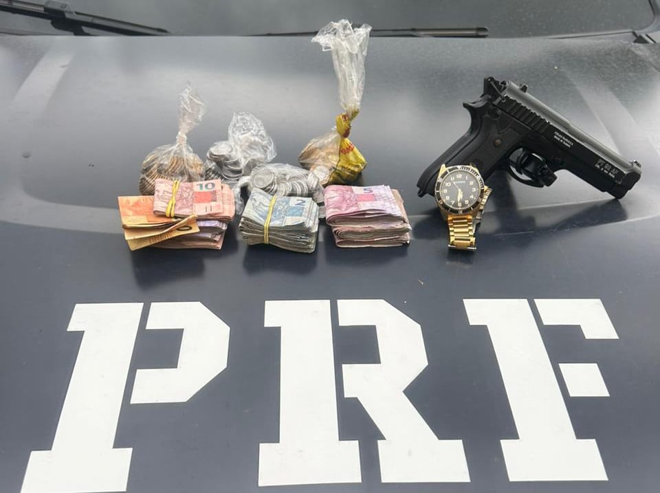PRF flagra assalto e prende homem na BR-465
