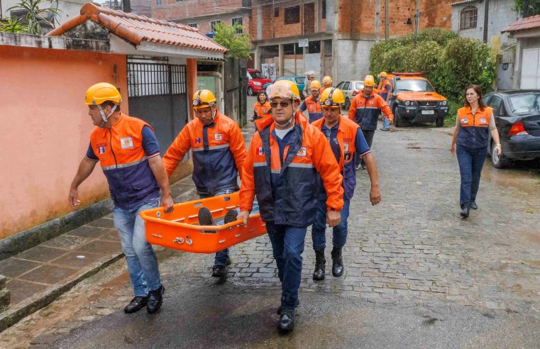 Prevenção: Santa Cecília recebe simulado de desocupação de área vulnerável da Defesa Civil de Teresópolis