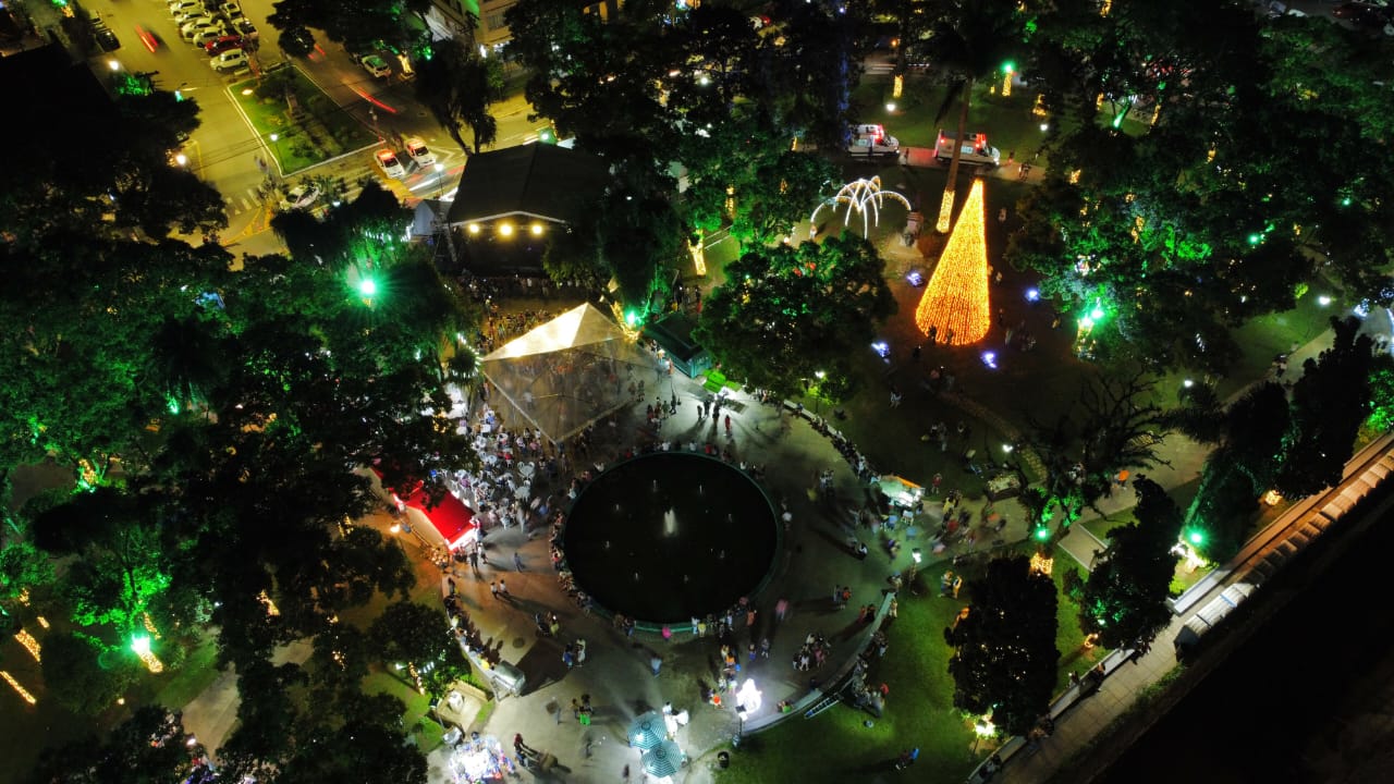 Perseguição a comerciantes licenciados durante o Natal Imperial em Petrópolis