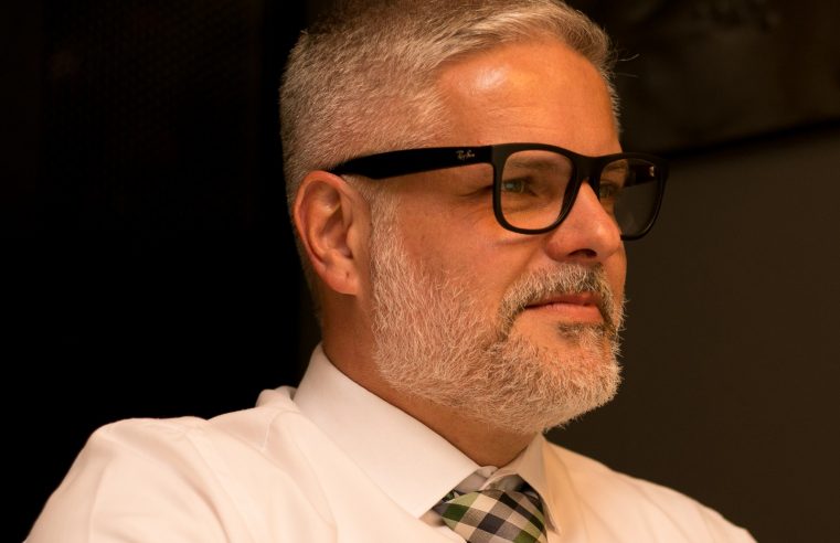 Golpe utiliza identidade de advogado para solicitar dinheiro de clientes por meio do WhatsApp