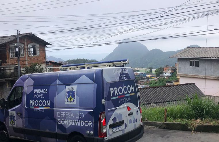 Procon Itinerante atende moradores da Taquara