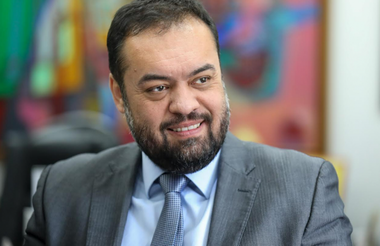 Governo do Estado concede o Abono Fundeb para profissionais da Educação