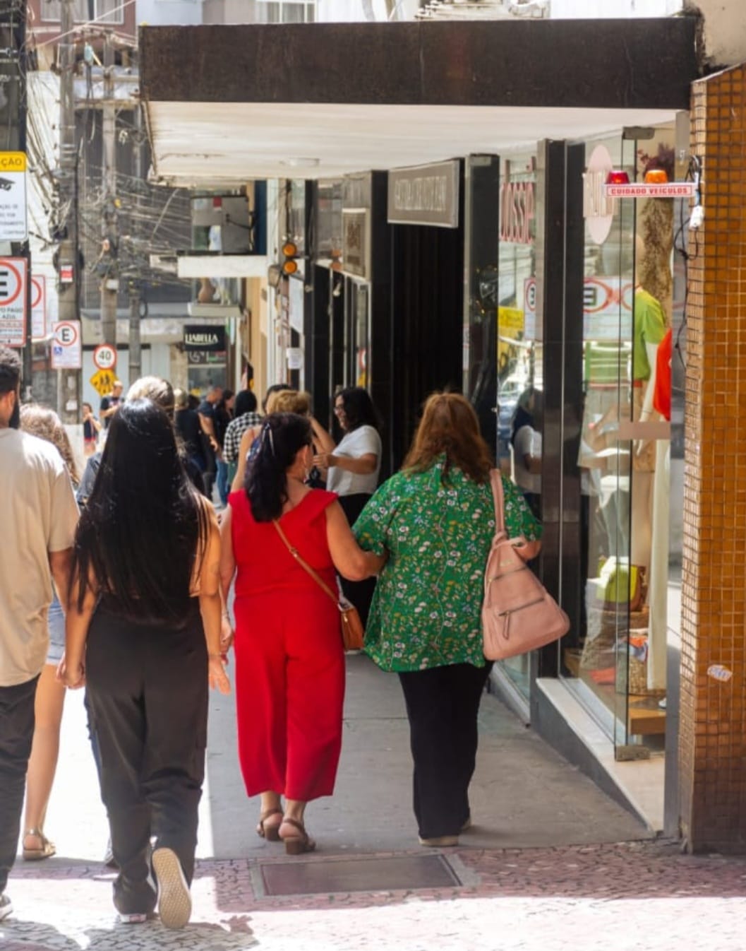 Natal: hora de comprar os presentes na Rua Teresa