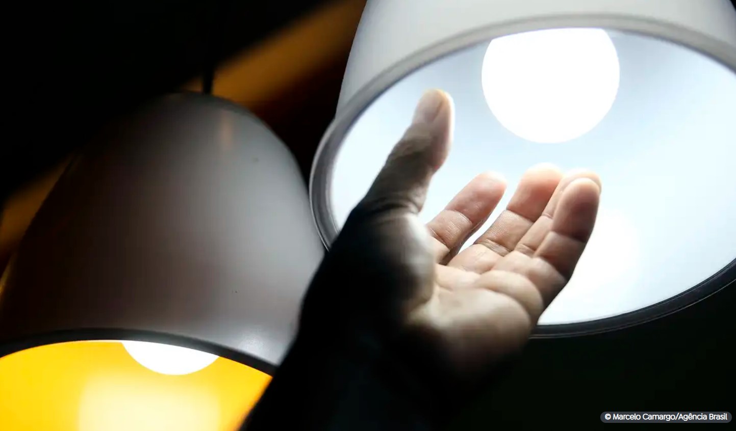 Aneel mantém bandeira verde nas contas de luz em janeiro de 2024