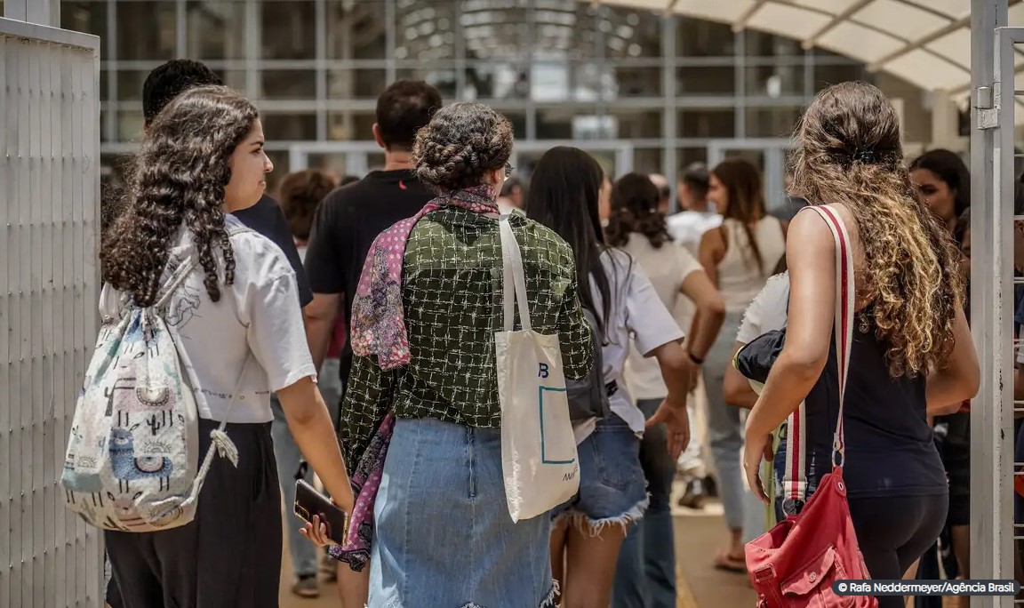 MEC autoriza mais vagas de direito e medicina em instituições privadas