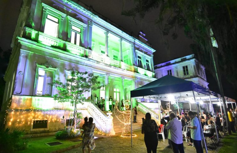 Palácio Sérgio Fadel recebe apresentação natalina de projeto social do Vicenzo Rivetti
