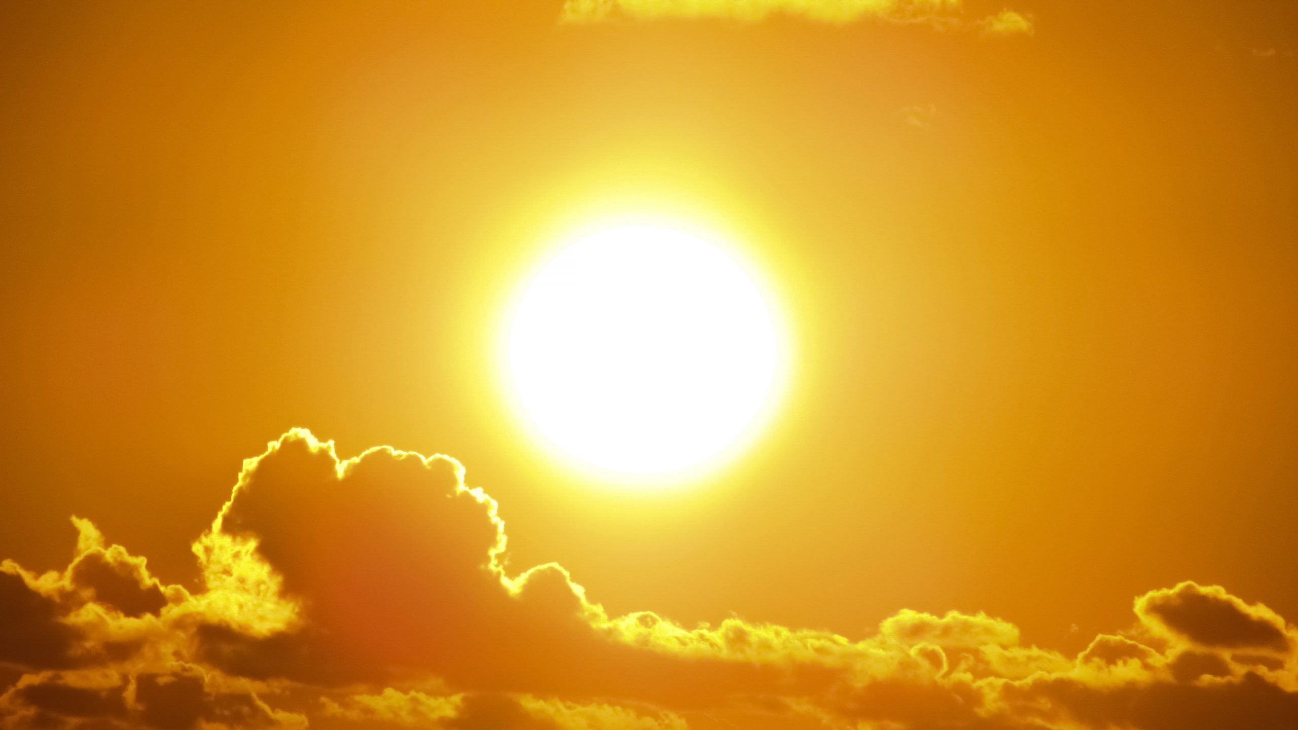 Calor deve continuar em todo o país ao menos até quarta-feira