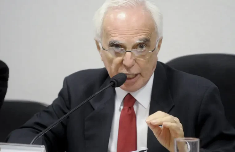 Morre em Brasília ex-ministro Samuel Pinheiro Guimarães