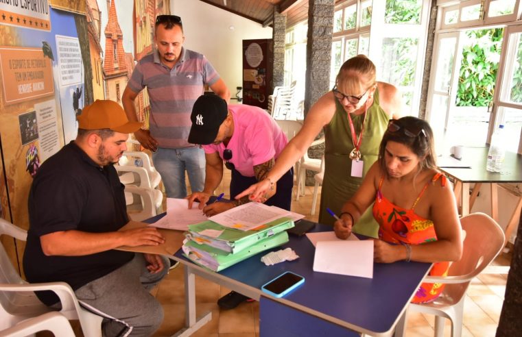 Após fracasso do Natal Imperial, Prefeitura fecha acordo com comerciantes da Praça