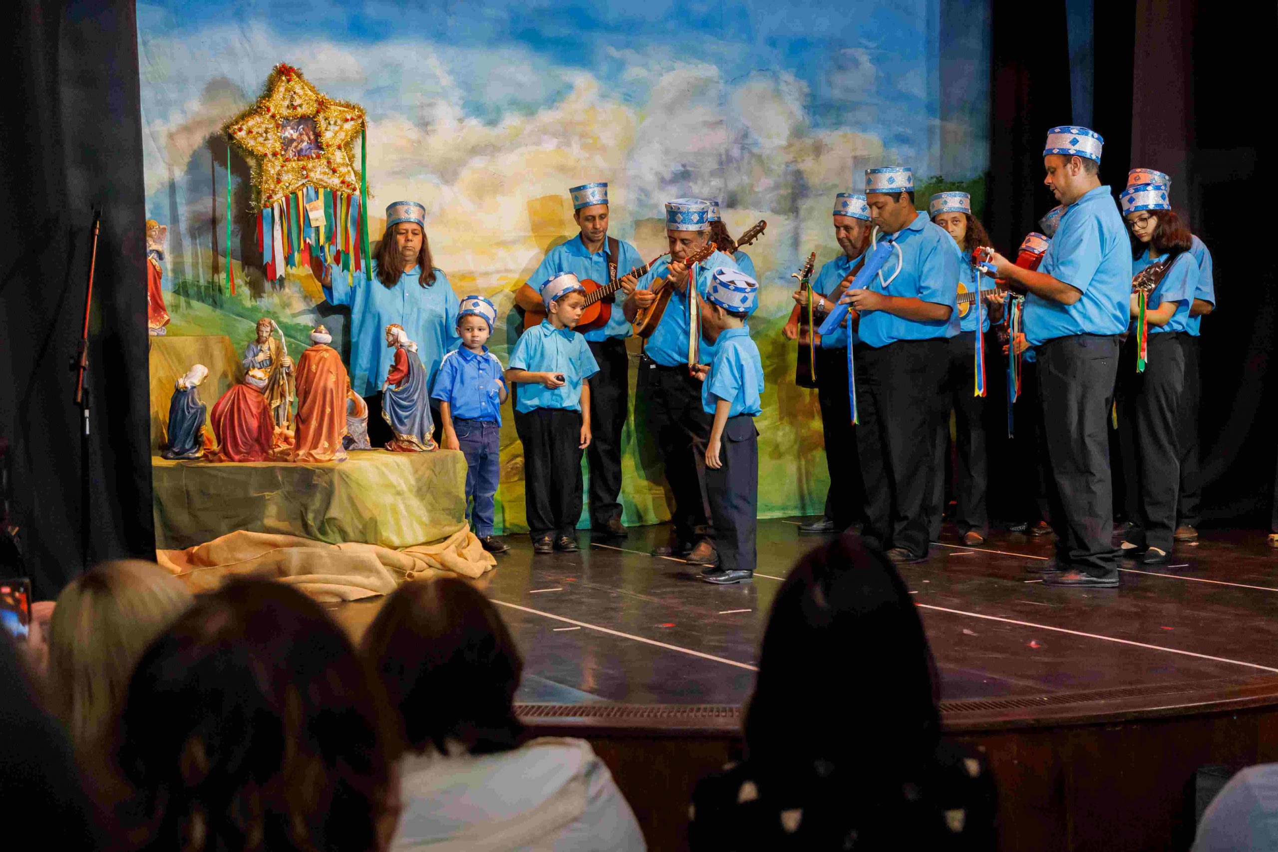 Folia de Reis Estrela guia mantém viva a tradição em Teresópolis