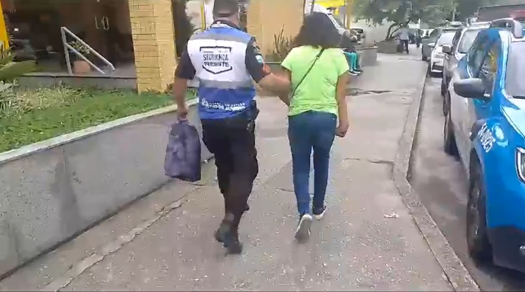 Segurança Presente de Petrópolis prende mulher por furto em loja no Centro